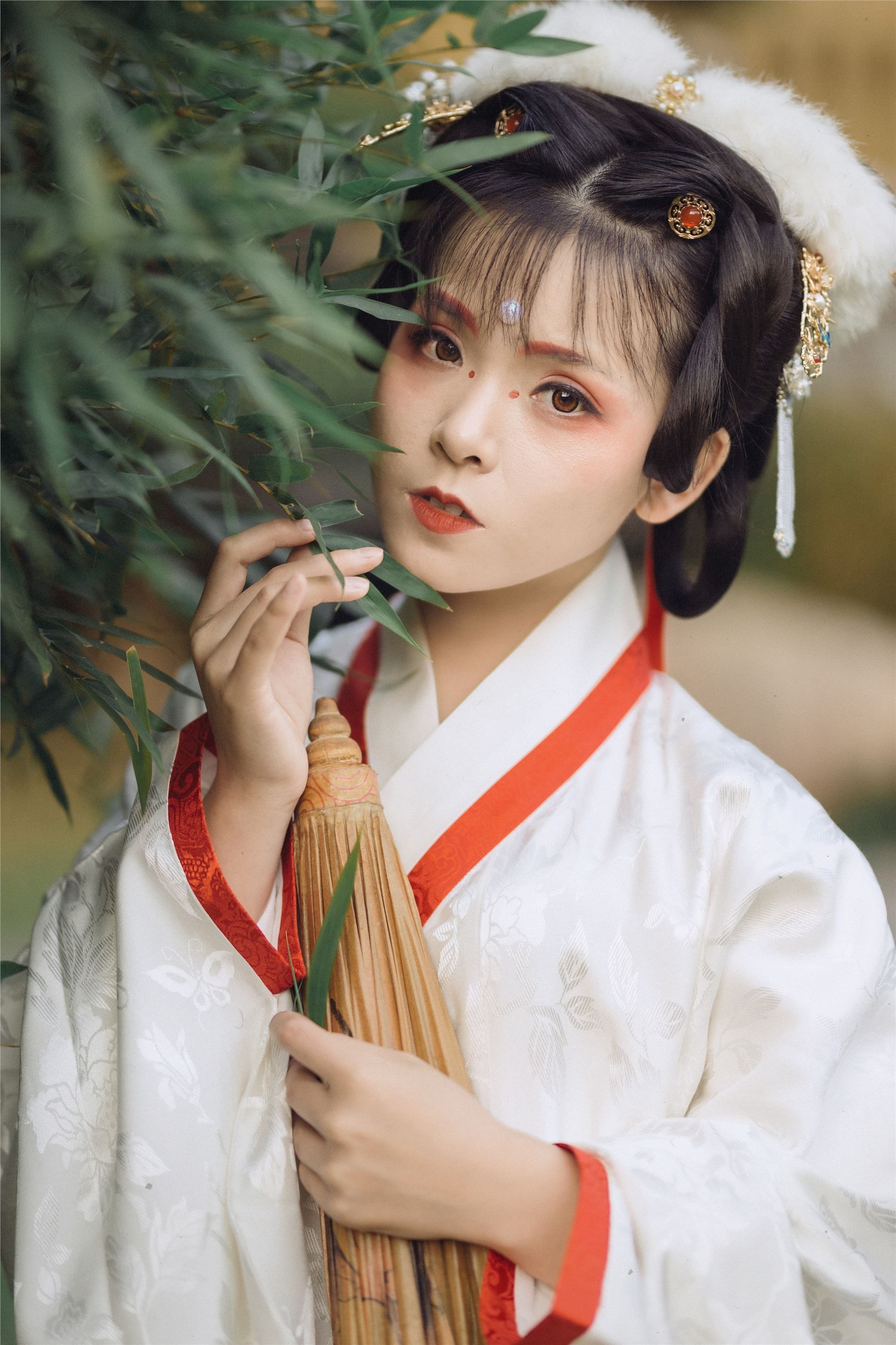 YITUYU艺图语 2021.09.04 茕兔 悠然